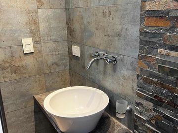 Departamento en venta - 2 Dormitorios 1 Baño - Cochera - 65Mts2 - Monte Grande, Esteban Echeverría