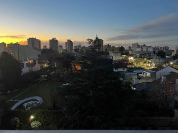 Departamento en venta - 2 Dormitorios 1 Baño - Cochera - 65Mts2 - Monte Grande, Esteban Echeverría