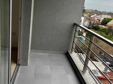Departamento en venta - 2 Dormitorios 1 Baño - Cochera - 65Mts2 - Monte Grande, Esteban Echeverría