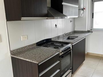 Departamento en venta - 2 Dormitorios 1 Baño - Cochera - 65Mts2 - Monte Grande, Esteban Echeverría