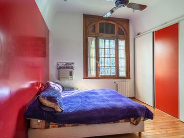 Casa en venta - 5 ambientes - cochera - Villa Pueyrredon