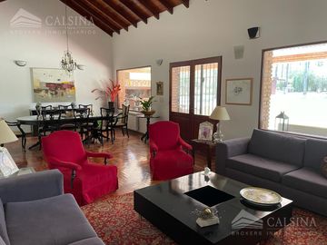 Casa en venta en Villa Allende