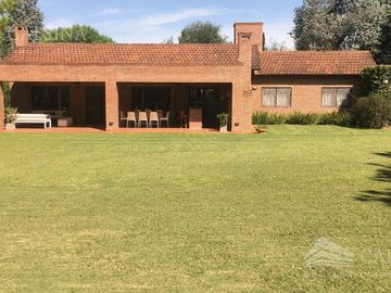 Casa en venta en Villa Allende