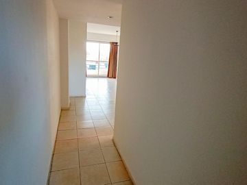 Venta  Departamento en Lanús Este 2 ambientes con balcón al contrafrente