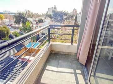 Venta  Departamento en Lanús Este 2 ambientes con balcón al contrafrente