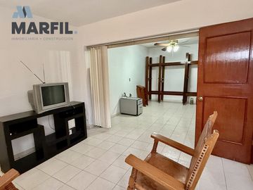 Casa en Venta de 1 Piso en Jardines de las Lomas Zona Norte de Colima