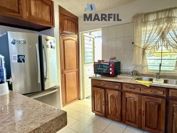 Casa en Venta de 1 Piso en Jardines de las Lomas Zona Norte de Colima