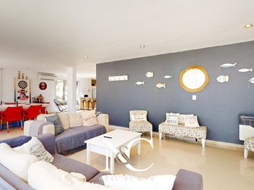 Casa en venta en Costa Esmeralda fondo cancha golf