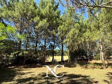 Casa en venta en Costa Esmeralda fondo cancha golf