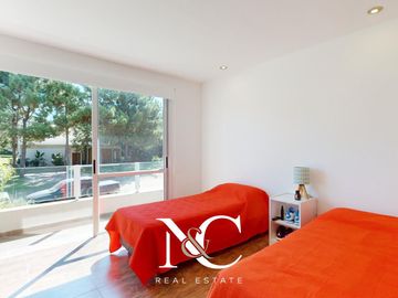 Casa en venta en Costa Esmeralda fondo cancha golf