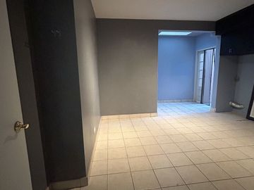 Casa en venta con  jardín - Playas de Tijuana - secc coronado