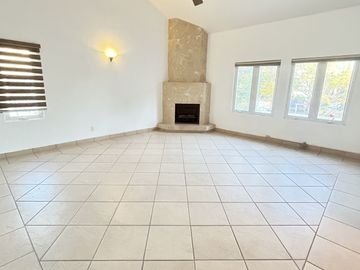 Casa en venta con  jardín - Playas de Tijuana - secc coronado