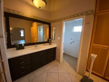 Casa en venta con  jardín - Playas de Tijuana - secc coronado