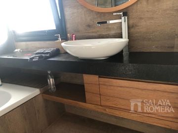 Olivos - en venta - Departamento Semipiso con vista al rio 334mts   - Amenities - Palier Privado