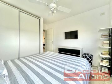 EXCELENTE DEPTO. 3 AMBIENTES EN PRIMER PISO BARRIO CERRADO
