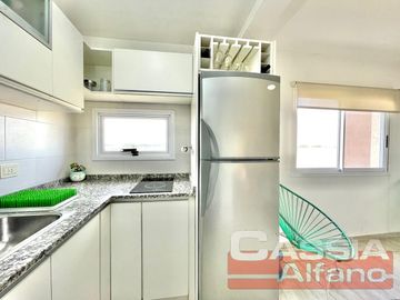 EXCELENTE DEPTO. 3 AMBIENTES EN PRIMER PISO BARRIO CERRADO