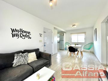 EXCELENTE DEPTO. 3 AMBIENTES EN PRIMER PISO BARRIO CERRADO