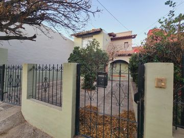 Venta Casa 4 Dormitorios ,Victor Garcia 1065, Santa Genoveva, Neuquen
