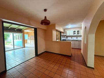 Venta Casa 4 Dormitorios ,Victor Garcia 1065, Santa Genoveva, Neuquen