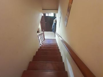 Hermosa Casa de Dos Plantas en Venta en un solo lote Country BAnco Provincia, Moreno.