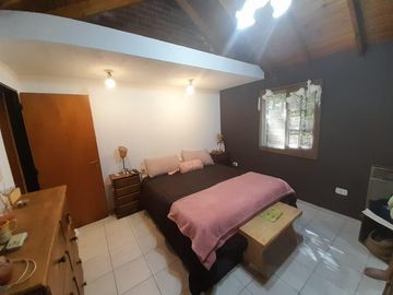 Hermosa Casa de Dos Plantas en Venta en un solo lote Country BAnco Provincia, Moreno.
