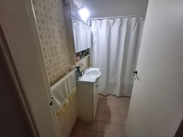 Casa mas departamento  en Victoria