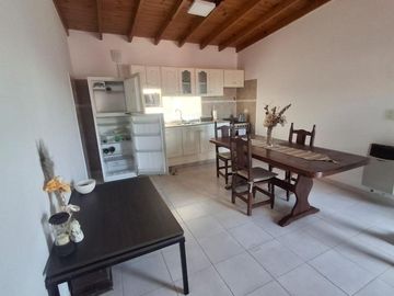 Casa mas departamento  en Victoria