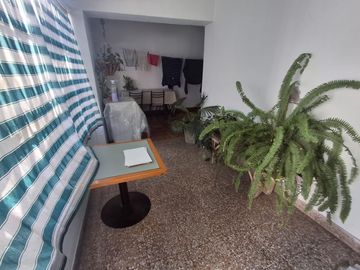 Casa mas departamento  en Victoria
