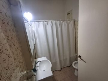 Casa mas departamento  en Victoria