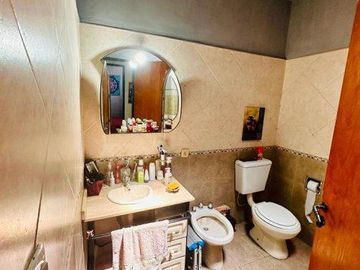 Casa en venta - 2 Dormitorios 1 Baño - Cochera - 401Mts2 - 12 De Octubre, Berazategui