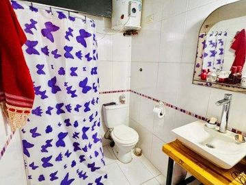 Casa en venta - 2 Dormitorios 1 Baño - Cochera - 401Mts2 - 12 De Octubre, Berazategui