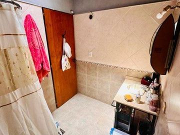 Casa en venta - 2 Dormitorios 1 Baño - Cochera - 401Mts2 - 12 De Octubre, Berazategui