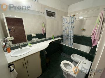 CASA EN FUNES