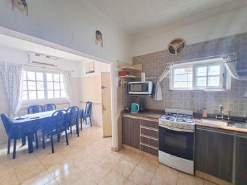 VENTA CASA 4 AMB 178 M2 COCHERA LANÚS OESTE