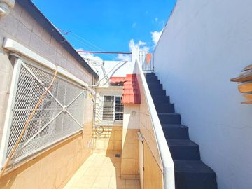VENTA CASA 4 AMB 178 M2 COCHERA LANÚS OESTE