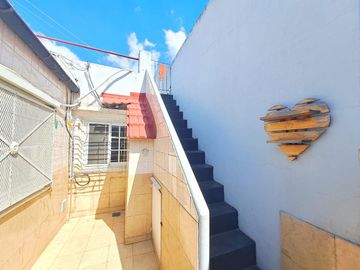 VENTA CASA 4 AMB 178 M2 COCHERA LANÚS OESTE