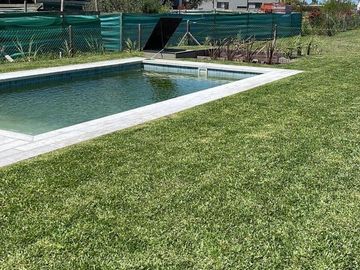 Casa en venta - 3 Dormitorios 4 Baños - Cochera - 220Mts2 - El Naudir