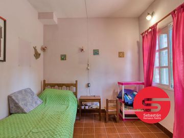 Casa venta en Funes 2 dormitorios piscina jardin parrillero