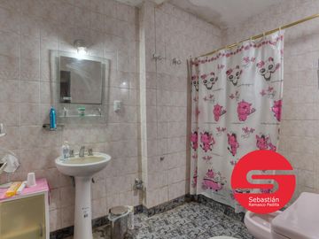 Casa venta en Funes 2 dormitorios piscina jardin parrillero