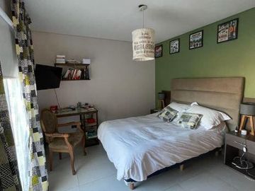 Casa en venta - 4 Dormitorios 4 Baños - Cochera - 1.100Mts2 - San Miguel