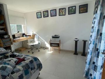Casa en venta - 4 Dormitorios 4 Baños - Cochera - 1.100Mts2 - San Miguel
