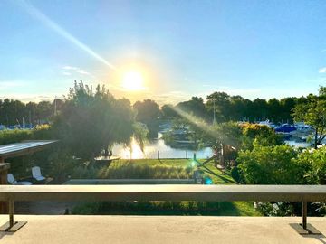 SANTA MARIA DE TIGRE -Exclusiva casa al rio en venta.