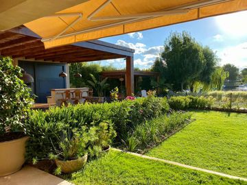SANTA MARIA DE TIGRE -Exclusiva casa al rio en venta.