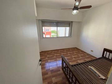 Departamento en venta - Boedo - 3 Ambientes -  Piso Alto - Balcon, vista al frente