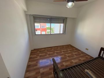 Departamento en venta - Boedo - 3 Ambientes -  Piso Alto - Balcon, vista al frente