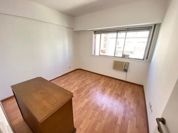 Departamento en venta - Boedo - 3 Ambientes -  Piso Alto - Balcon, vista al frente