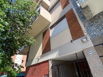 Departamento en venta - Boedo - 3 Ambientes -  Piso Alto - Balcon, vista al frente