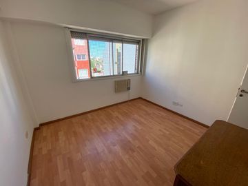 Departamento en venta - Boedo - 3 Ambientes -  Piso Alto - Balcon, vista al frente