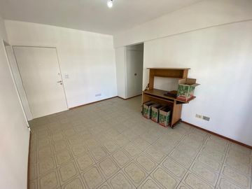 Departamento en venta - Boedo - 3 Ambientes -  Piso Alto - Balcon, vista al frente