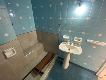 Departamento en venta - Boedo - 3 Ambientes -  Piso Alto - Balcon, vista al frente